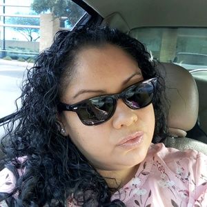 Meet your Posher, Sonia